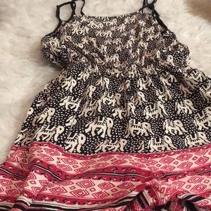 Elephants romper